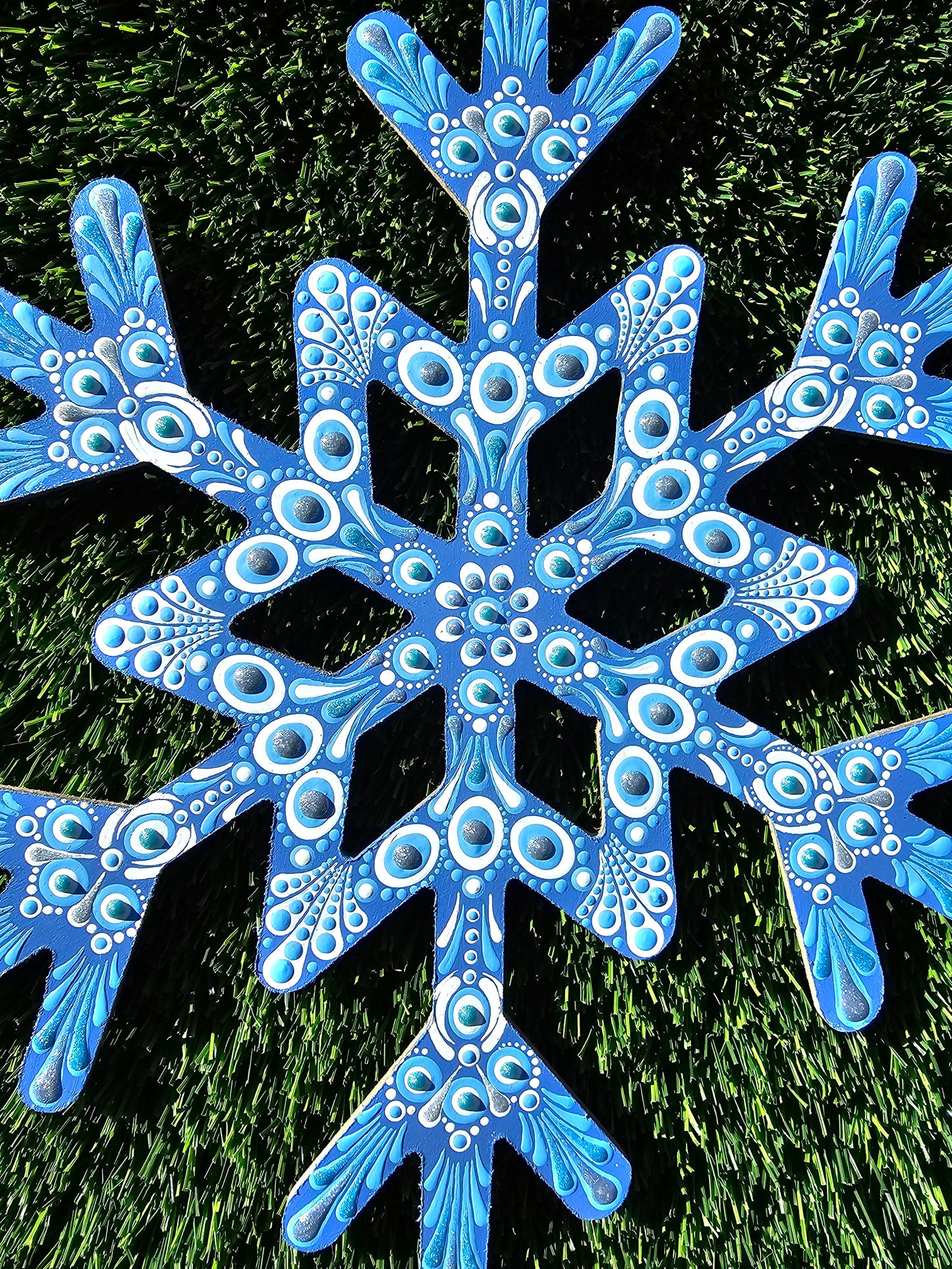 Snowflake Dot Mandala Wall & Door Decor