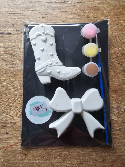 🤠 Cowgirl Boot & Bow Paintable Plaster Figurine Kit