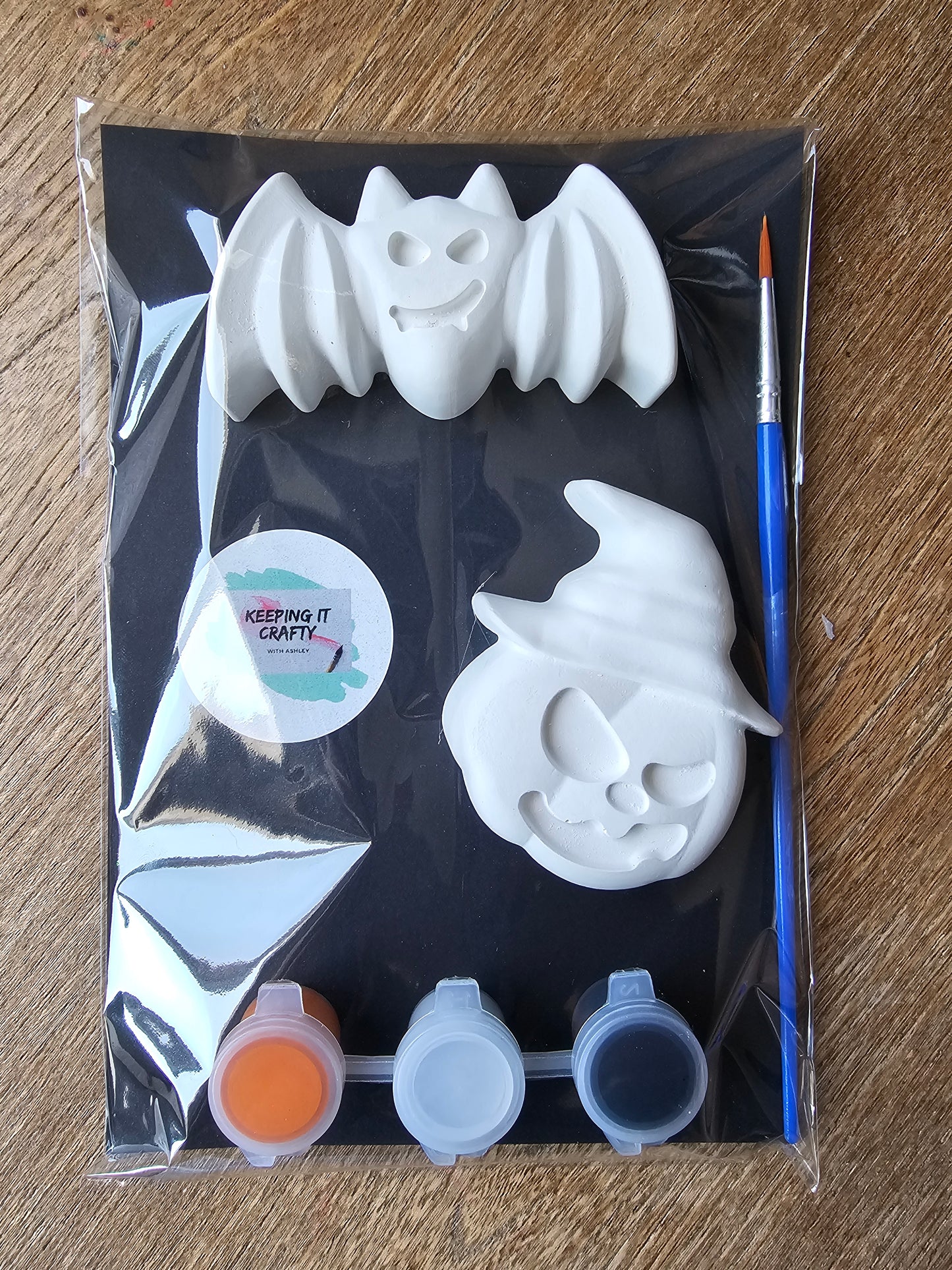 Halloween Paint Your Own Plaster Figurine Kit | DIY Halloween Craft for Kids | Plaster Painting Kit | Halloween Activity | Kids Craft Kit | Halloween Gift